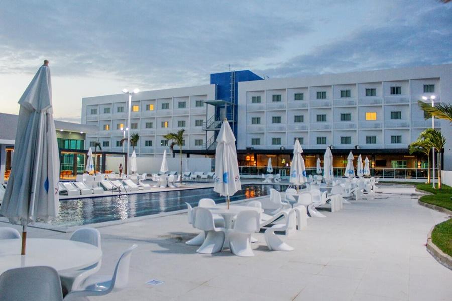 Hotel Bristol Aline Delmiro Gouveia Exterior foto