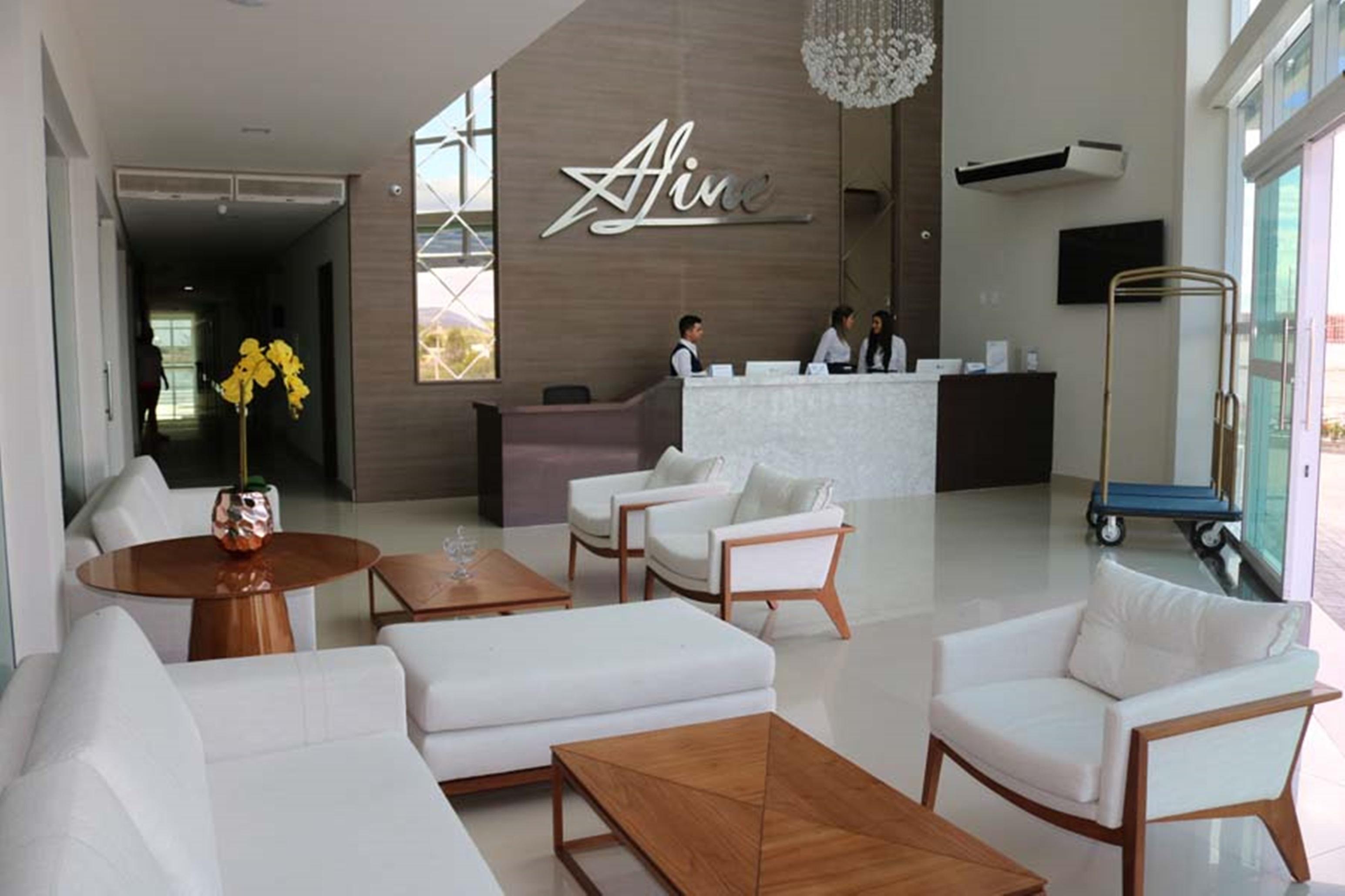 Hotel Bristol Aline Delmiro Gouveia Exterior foto
