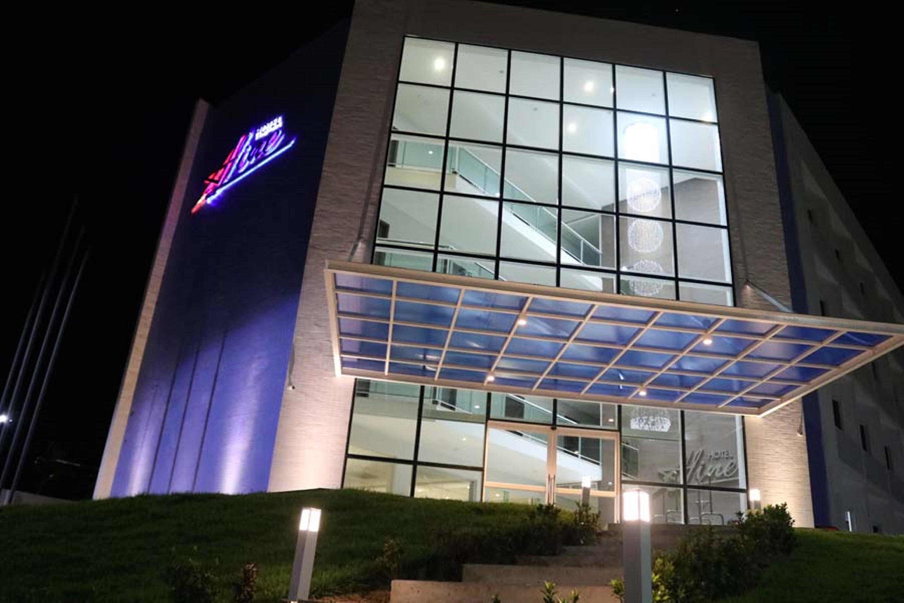 Hotel Bristol Aline Delmiro Gouveia Exterior foto
